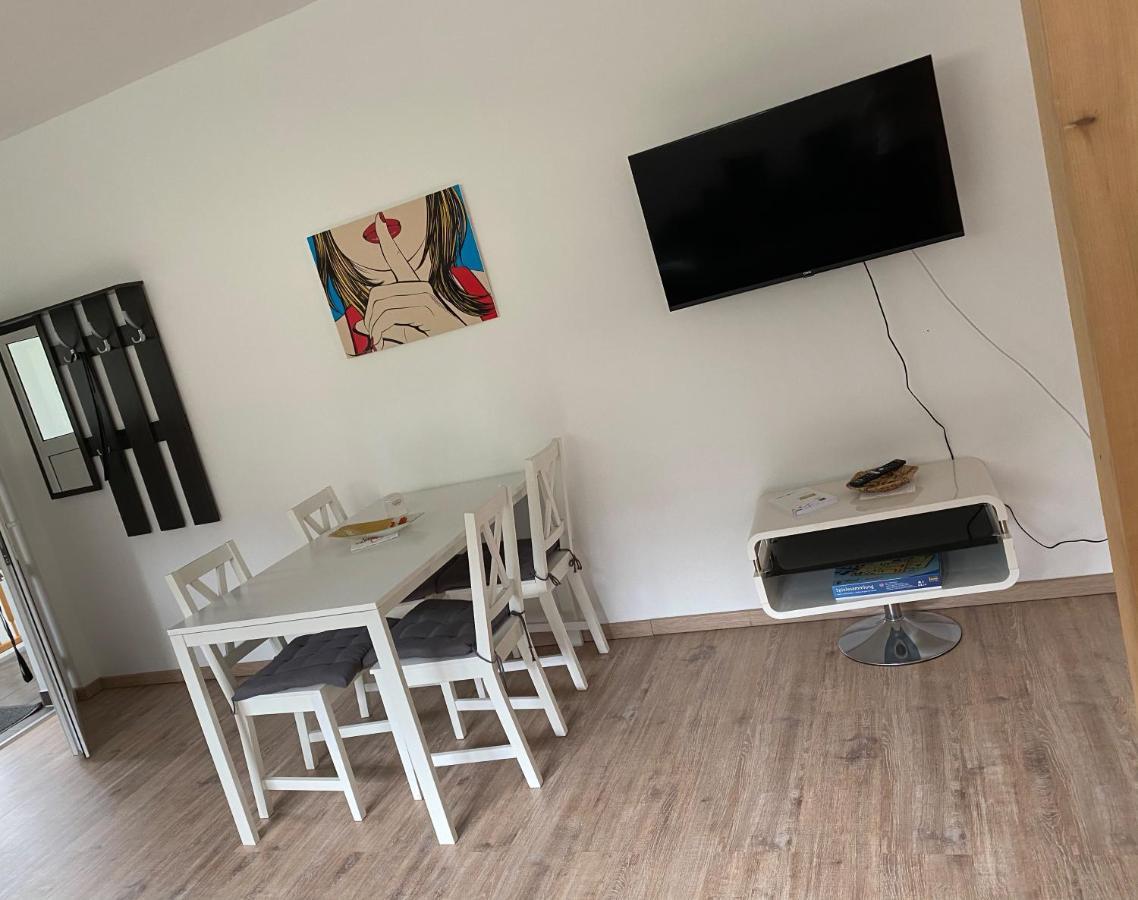 בסטנסי Apartment 4 - Gourmetzimmer מראה חיצוני תמונה
